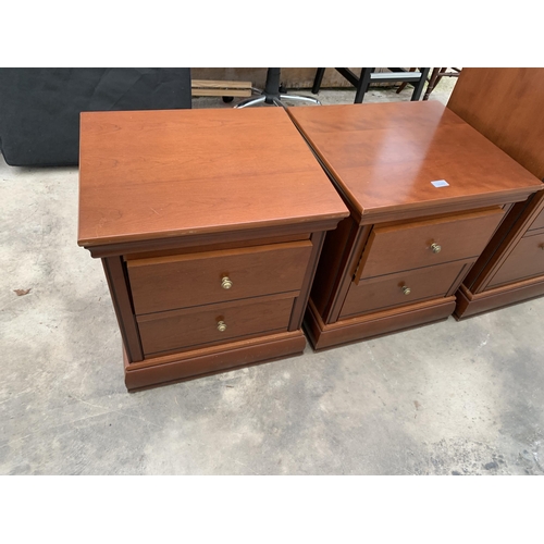 3040 - A PAIR OF G PLAN BEDSIDE CHESTS