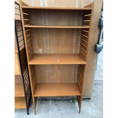 3046 - A STAPLES LADDERAX RETRO TEAK SINGLE SECTION UNIT WITH FOUR SHELVES - 37