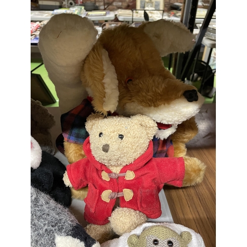 1128 - A COLLECTION OF SOFT TOYS TO INCLUDE A VINTAGE BASIL BRUSH, ETC