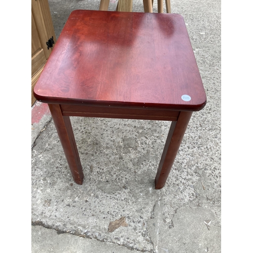 2991 - A PINE CORNER CABINET AND A SMALL LAMP TABLE