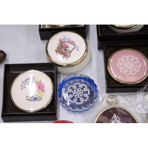 31 - A QUANTITY OF TRINKET BOXES, PAPERWEIGHTS, MIRRORS, ETC WITH LACE AND EMBROIDERY INSERTS