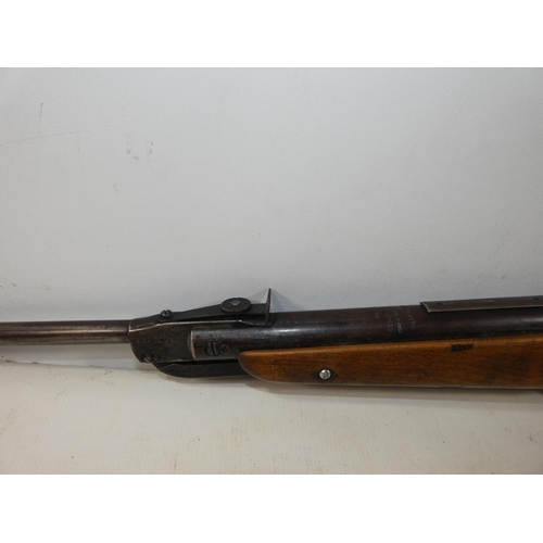 397 - A WEBLEY AND SCOTT 'FALCON' .22 CALIBRE AIR RIFLE, 44CM BARREL, LENGTH 106CM