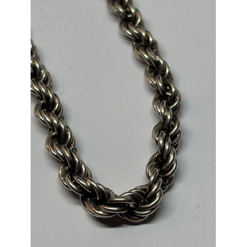 527 - A SILVER ROPE NECKLACE LENGTH 18