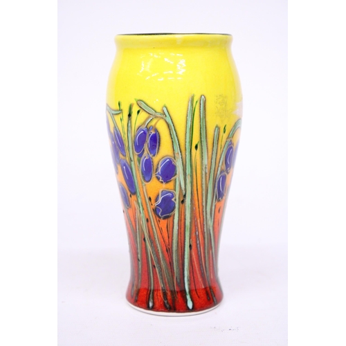 769 - AN ANITA HARRIS BLUEBELL'S VASE SIGNED IN GOLD - 18 CM