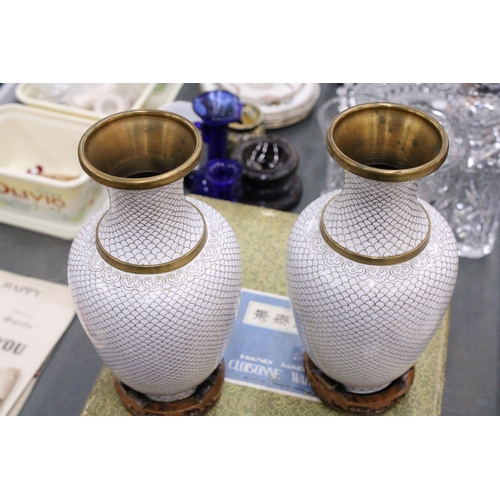 856 - A BOXED PAIR OF HAND MADE CLOISONNE WARE VASES - WHITE MONOCHROME FISHSCALE ON COPPER ON WOODEN BASE