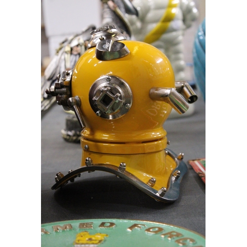 939 - A CHROME AND YELLOW REPLICA OF A DIVER'S HELMET, HEIGHT APPROX 19CM