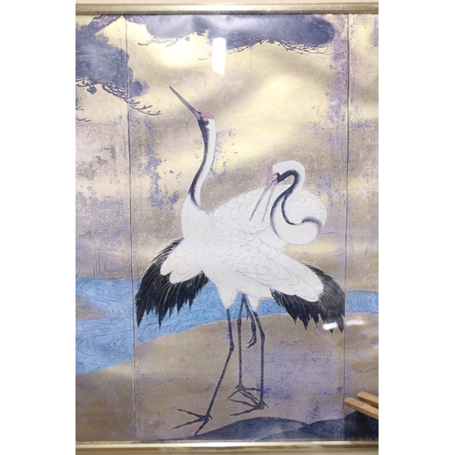 1055 - A FRAMED VINTAGE BIRD WALL ART DEPICTNG GOLD FOIL CRANES