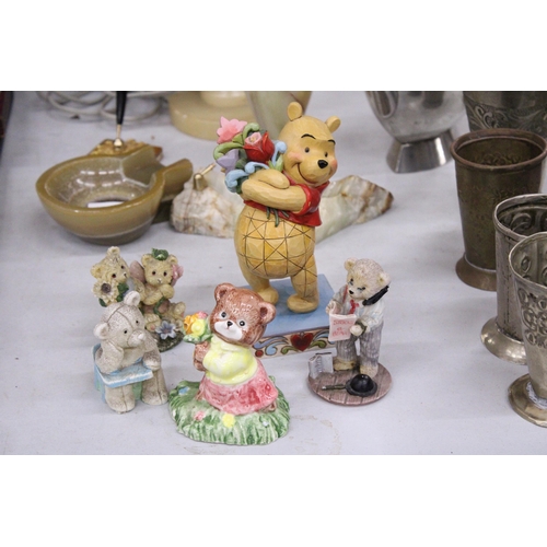 1096 - A COLLECTION OF TEDDY BEAR ORNAMENTS TO INCLUDE A WALT DISNEY SHOWCASE WINNIE THE POOH 'FRIENDSHIP B... 