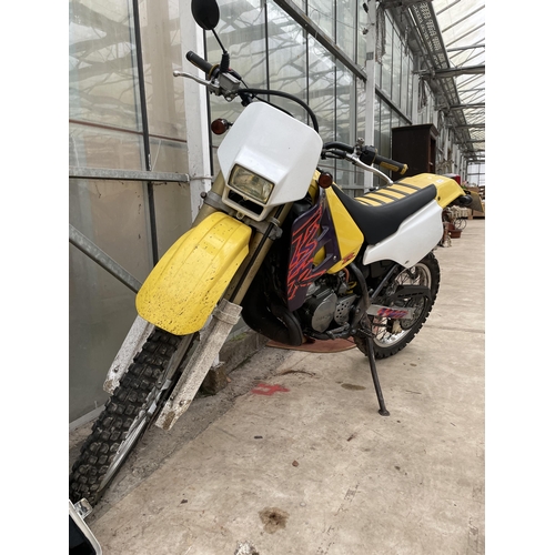 1519 - A 1996 IMPORT SUZUKI TS125 TRIALS BIKE WITH 6 GEARS, V5 DOCUMENT, MOT UNTIL SEPTEMBER 2025, STARTS A... 