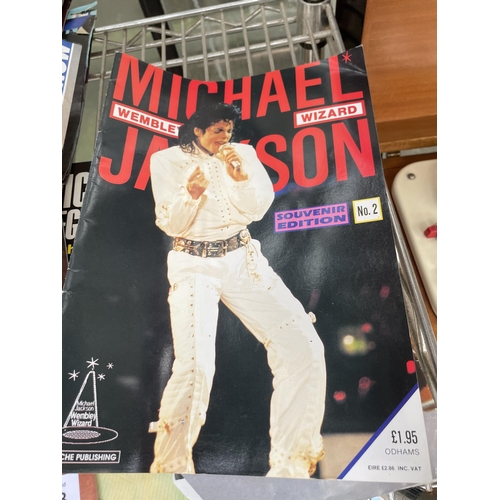 1588 - AN ASSORTMENT OF VARIOUS MICHAEL JACKSON MAGAZINES