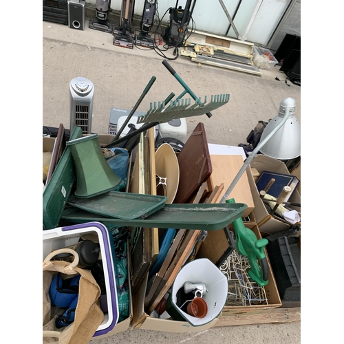 2277 - AN ASSORTMENT OF HOUSEHOLD CLEARANCE ITEMS