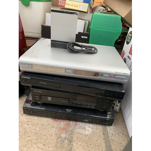 2389 - AN ASSORTMENT OF DVD PLAYERS TO INCLUDE SAMSUNG AND AN ELEGOO PRO