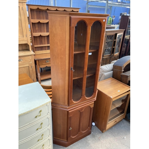 2822 - A RETRO TEAK CANALETTO BY DUCAL CORNER CUPBOARD WITH GLAZED UPPER PORTION 30