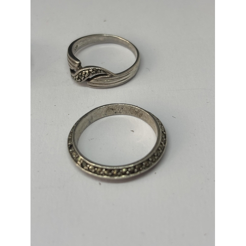 535 - SIX VARIOUS MARKED SILVER RINGS