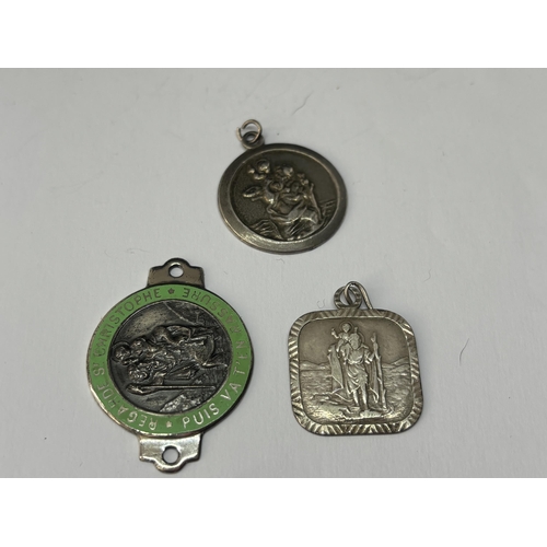 552 - FIVE VARIOUS MARKED SILVER RELIGIOUS PENDANTS