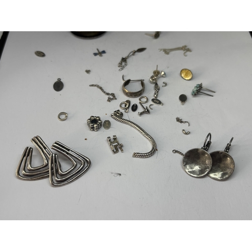 570 - VARIOUS ITEMS OF SCRAP SILVER GROSS WEIGHT 48.2 GRAMS