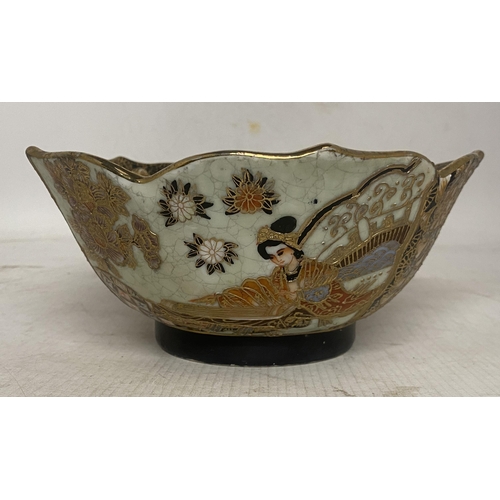 325 - A JAPANESE SATSUMA POTTERY LOTUS PETALLED BOWL CHARACTERISED BY A CRACKLED CREAM GLAZE WITH OVERGLAZ... 