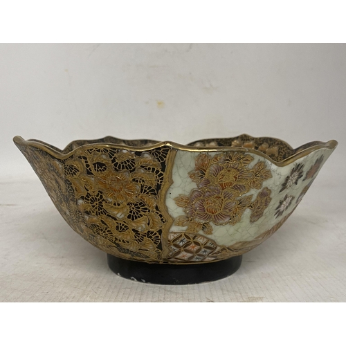 325 - A JAPANESE SATSUMA POTTERY LOTUS PETALLED BOWL CHARACTERISED BY A CRACKLED CREAM GLAZE WITH OVERGLAZ... 