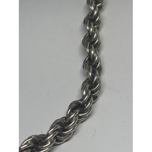 596 - A HEAVY SILVER ROPE NECKLACE LENGTH 18