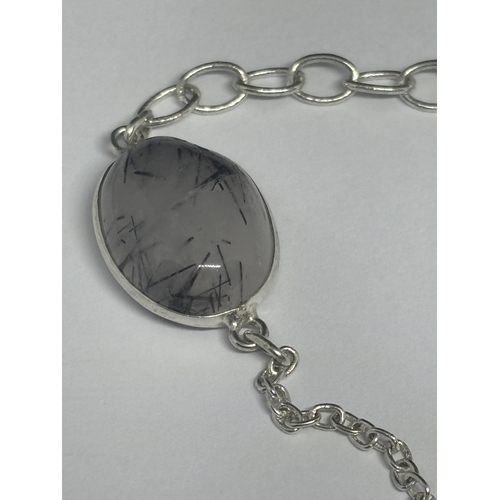 616 - A MARKED SILVER NECKLACE WITH GREY/BLACK STONES IN A PRESENTATION BOX