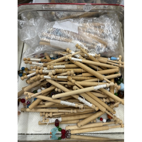 113 - A QUANTITY OF LACE MAKING BOBBINS