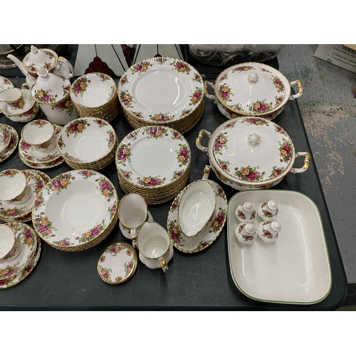 76 - A LARGE QUANTITY OF ROYAL ALBERT 'OLD COUNTRY ROSES' DINNER WARE TO INCLUDE VARIOUS SIZES OF PLATES,... 