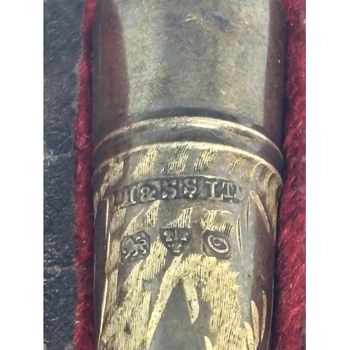 679 - A HALLMARKED CHESTER SILVER CHEROOT HOLDER IN ORIGINAL CASE