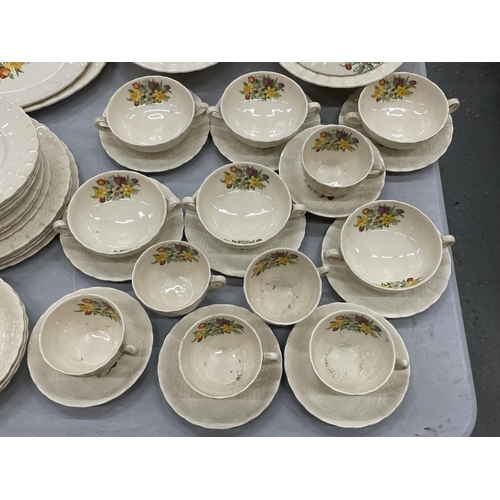 201 - A QUANTITY OF VINTAGE SIMPSONS 'SOLIAN WARE' DINNER WARE TO INCLUDE SERVING PLATTERS TUREENS, SOUP C... 