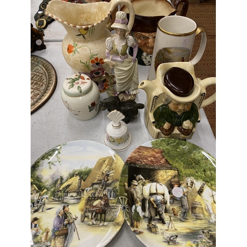 238 - A QUANTITY OF VINTAGE CERAMICS TO INCLUDE ROYAL DOULTON TOBY JUGS, MUSICAL TANKARD, CABINET PLATES, ... 