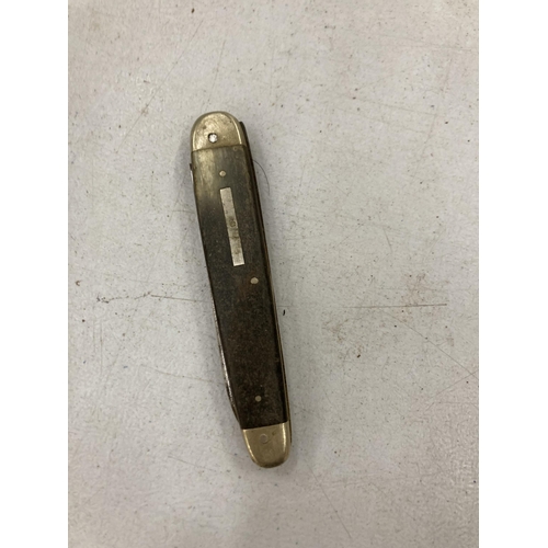 250 - A WILLIAM RODGERS BONE HANDLE POCKET KNIFE