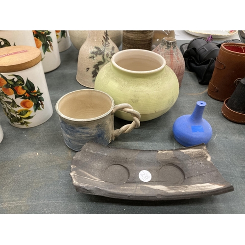 269 - A QUANTITY OF STUDIO ART POTTERY