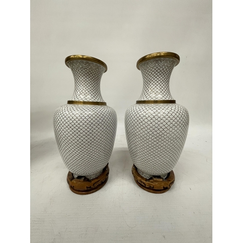 358 - A BOXED PAIR OF CHINESE HAND MADE CLOISONNE WARE VASES - WHITE MONOCHROME FISHSCALE ON COPPER ON WOO... 