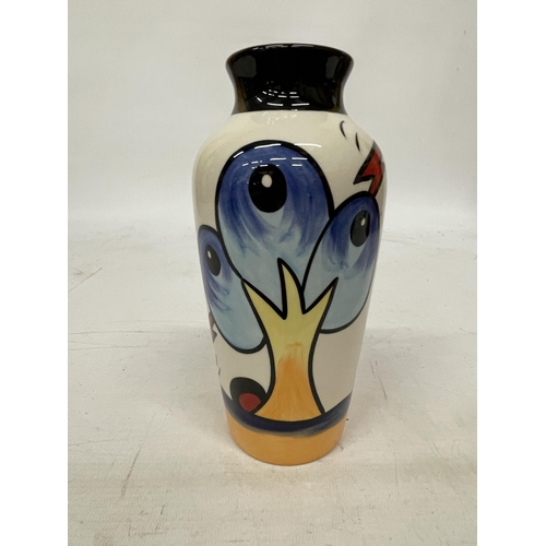 711 - A LORNA BAILEY VASE BURSLEY WAY - 20.5 CM