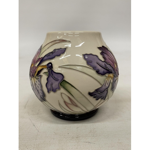 721 - A MOORCROFT PETER HEWITT VASE - NICOLA SLANEY - 10 CM