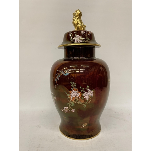 75 - A LARGE CARLTON WARE ROUGE ROYALE LIDDED TEMPLE JAR WITH FOO DOG FINIAL, HEIGHT 48CM