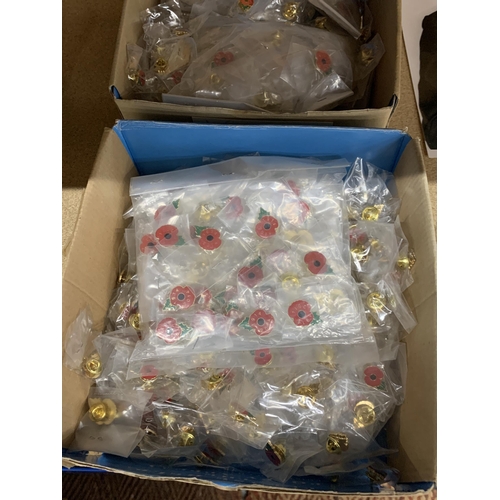 416 - A LARGE QUANTITY OF REMEMBRANCE POPPY PIN BADGES, ALL BAGGED. SOME DATED 1914-2014