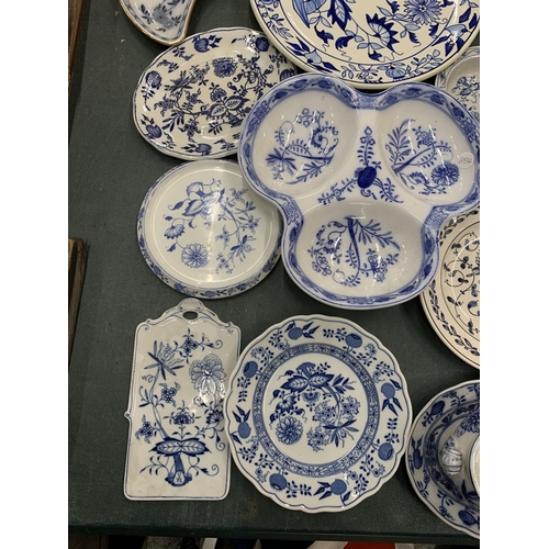 468 - A COLLECTION OF BLUE AND WHITE CERAMIC SERVING DISHES, PLATES AND BOWLS TO INCLUDE A COPELAND SPODE,... 