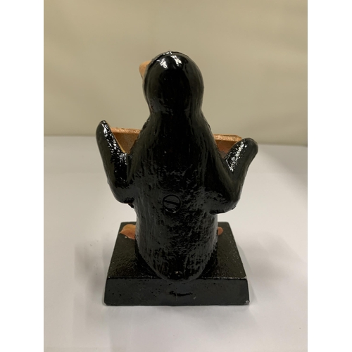 806 - A CAST GUINNESS PENGUIN, HEIGHT 11CM