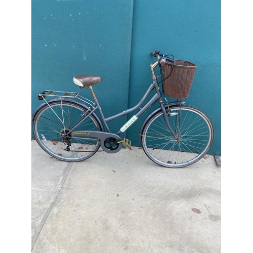 1943 - A LADIES CROSS LADYBETH BIKE WITH 21 SPEED GEAR SYSTEM