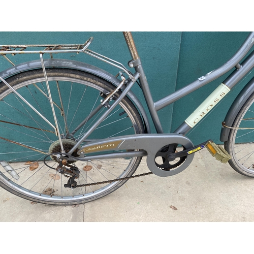 1943 - A LADIES CROSS LADYBETH BIKE WITH 21 SPEED GEAR SYSTEM