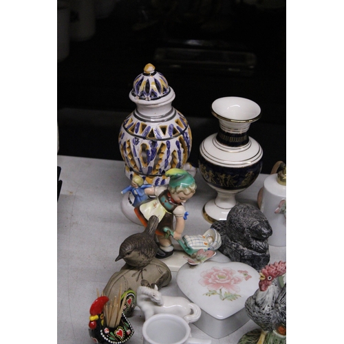 878 - A QUANTITY OF CERAMIC ITEMS TO INCLUDE WEDGWOOD JASPER WARE, FIGURES, ETC