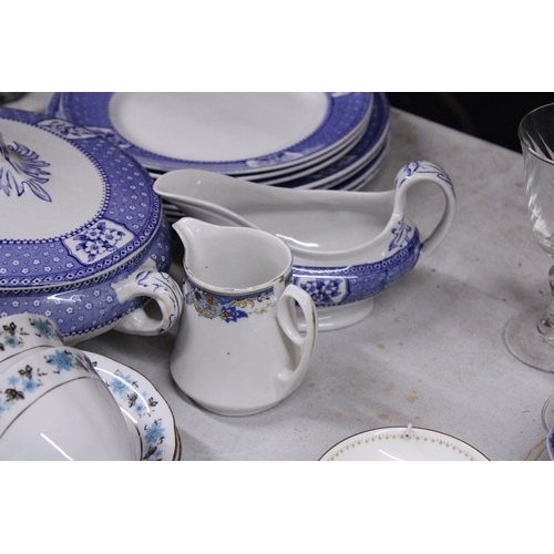 882 - A QUANTITY OF TILLSON DINNERWARE TO INCLUDE TUREENS AND PLATES, PLUS CUPS AND SAUCERS