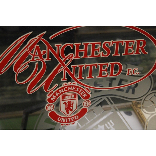 912 - A MANCHESTER UNITED THEMED WALL MIRROR