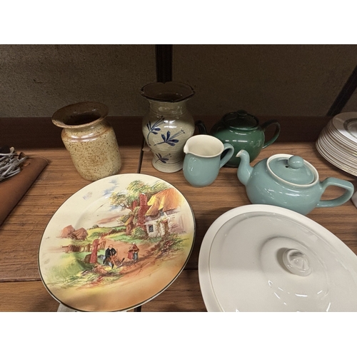 1035 - A MIXED LOT TO INCLUDE DENBY, STUDIO POTTERY, POOLE POTTERY, ROYAL DOULTO PLATE, ETC.,