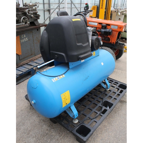 108 - BLUE COMPRESSOR IN WORKING ORDER + VAT