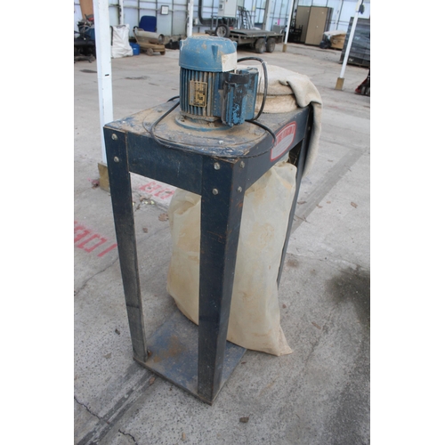 7 - DUST EXTRACTOR P8J  NO VAT