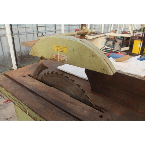 107 - ROBINSON ET/T CIRCULAR TABLE SAW 3 PHASE WITH SPARE SHARPENED BLADE IN WORKING ORDER  NO VAT