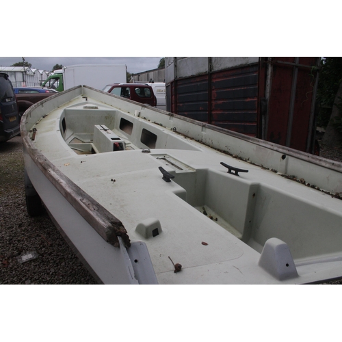 187 - A DRASCOMBE LUGGER BOAT & BOAT TRAILER SPEC LENGTH 5.72M WATERLINE LENGTH 4.57M BEAM1.9M SAILING WEI... 