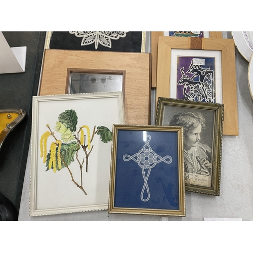 191 - A QUANTITY OF SMALL PRINTS TO INCLUDE LACEWORK AND A MIRROR