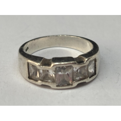 550 - A MARKED SILVER LADIES DRESS RING